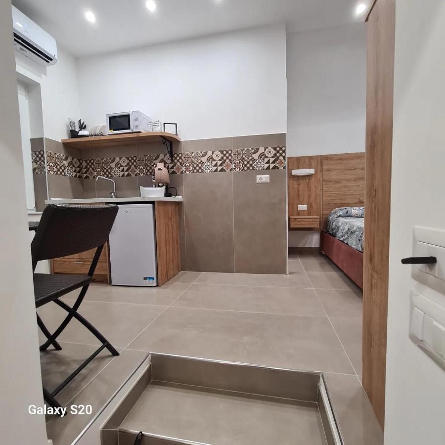 Hotel Residenza Nascari Al Plebiscito Napoli Esterno foto