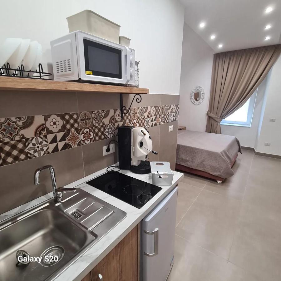 Hotel Residenza Nascari Al Plebiscito Napoli Esterno foto