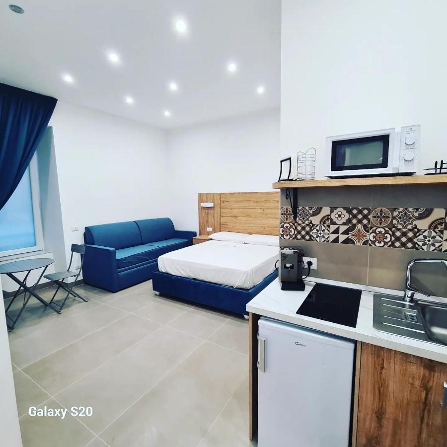 Hotel Residenza Nascari Al Plebiscito Napoli Esterno foto