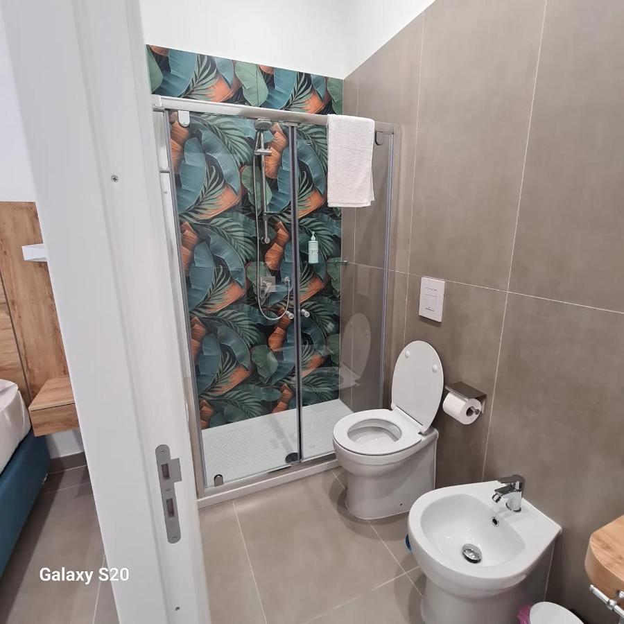 Hotel Residenza Nascari Al Plebiscito Napoli Esterno foto